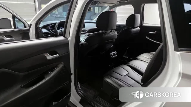 Hyundai The New Santa Fe 2023 Белый из Кореи, фото 2