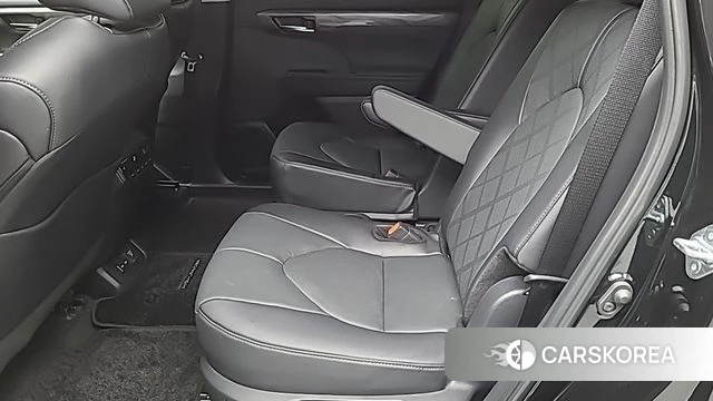 Toyota Highlander 4th Generation 2025 Черный из Кореи, фото 2
