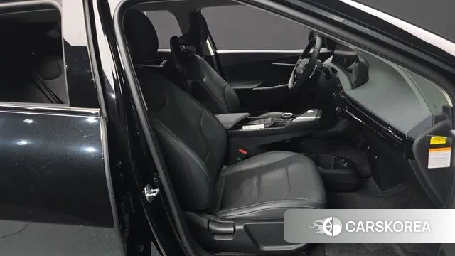 Kia EV6 2021 Черный из Кореи, фото 2