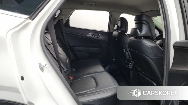 Kia Sportage 5th Generation 2022 Белый из Кореи, фото 2