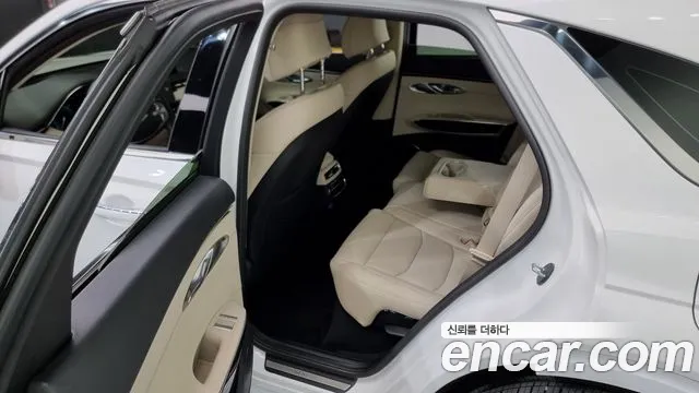 Genesis GV70 2022 Белый из Кореи, фото 2