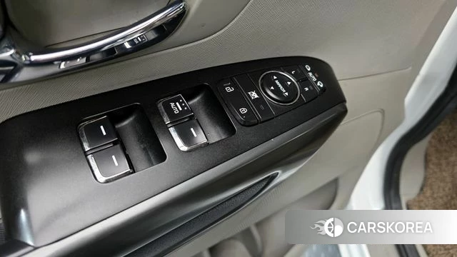 Kia The New Carnival 2018 Белый из Кореи, фото 2