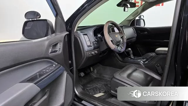 Chevrolet (GM Daewoo) Real New Colorado 2021 Черный из Кореи, фото 2