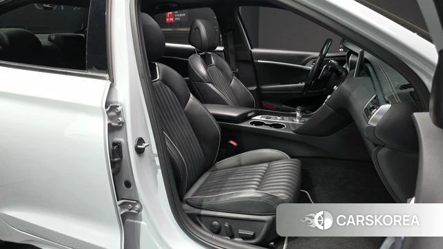 Genesis G70 2018 Серебристо-серый из Кореи, фото 2