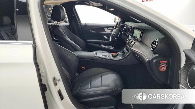 Mercedes-Benz E-Class W213 2020 Белый из Кореи, фото 2