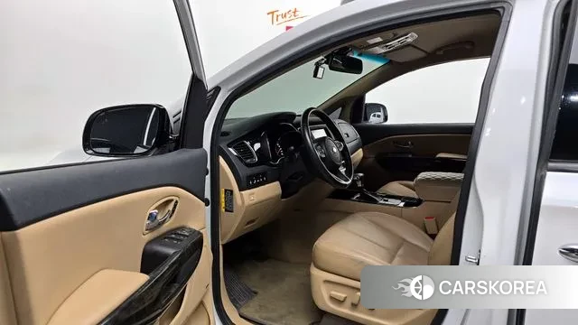 Kia The New Carnival 2019 Белый из Кореи, фото 2