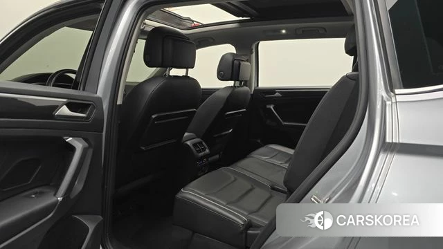 Volkswagen Tiguan Allspace 2020 Серый из Кореи, фото 2