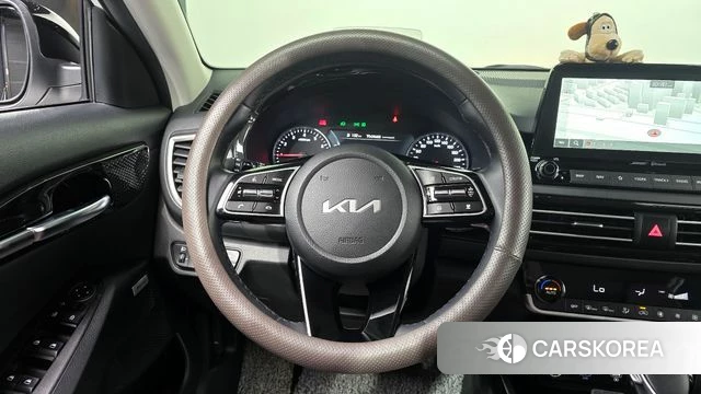 Kia Seltos 2022 Белый из Кореи, фото 2