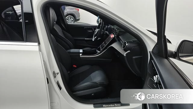 Mercedes-Benz C-Class W206 2024 Белый из Кореи, фото 2