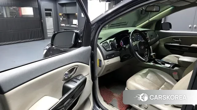 Kia The New Carnival 2018 Серый из Кореи, фото 2