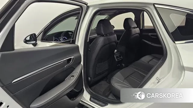 Hyundai Sonata (DN8) 2022 Белый из Кореи, фото 2