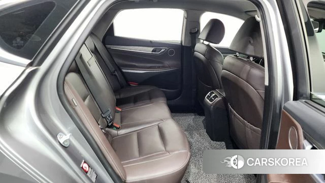 Hyundai Grandeur IG 2018 Серебристо-серый из Кореи, фото 2