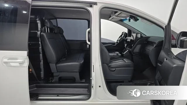 Hyundai Staria 2024 Белый из Кореи, фото 2