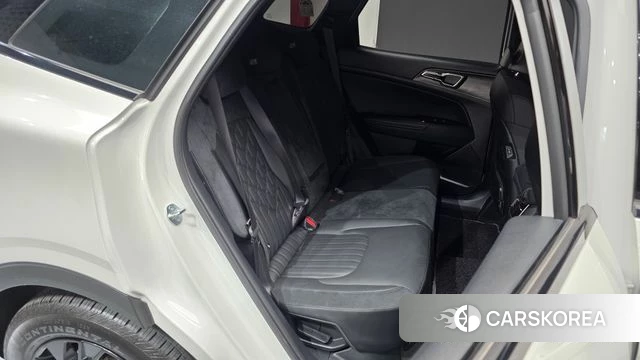 Kia Sportage 5th Generation Hybrid 2024 Белый из Кореи, фото 2