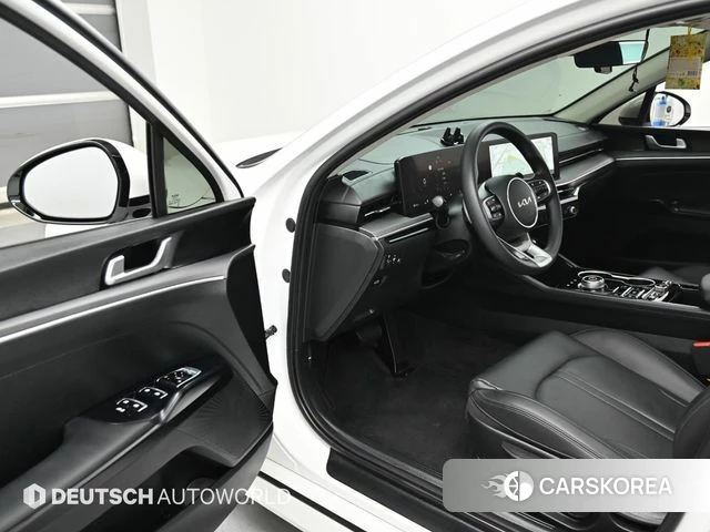 Kia The New K5 3rd generation 2024 Белый из Кореи, фото 2