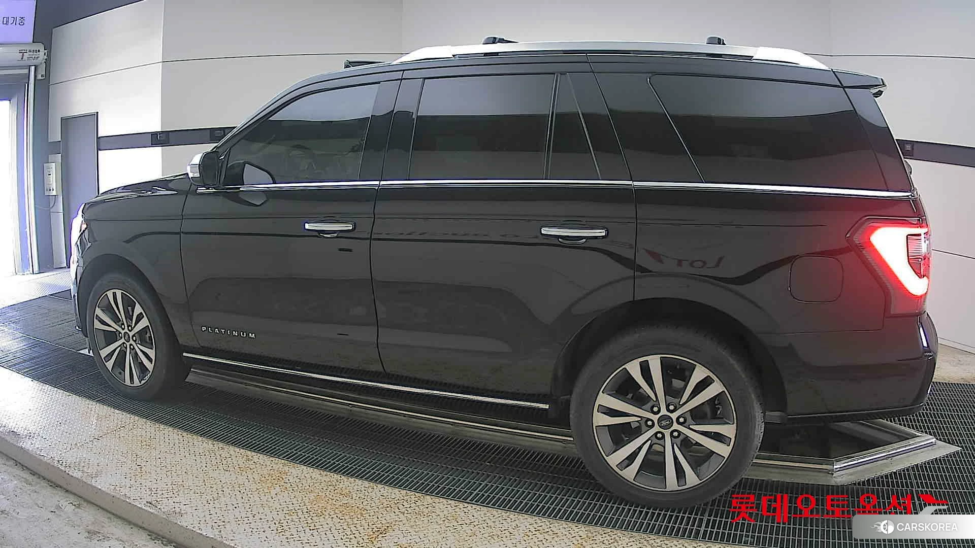 Ford Expedition 3.5 2021 Черный из Кореи, фото 2