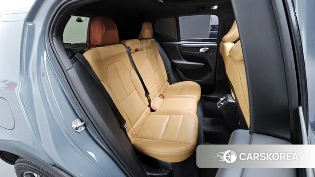 Volvo XC40 2020 Синий из Кореи, фото 2