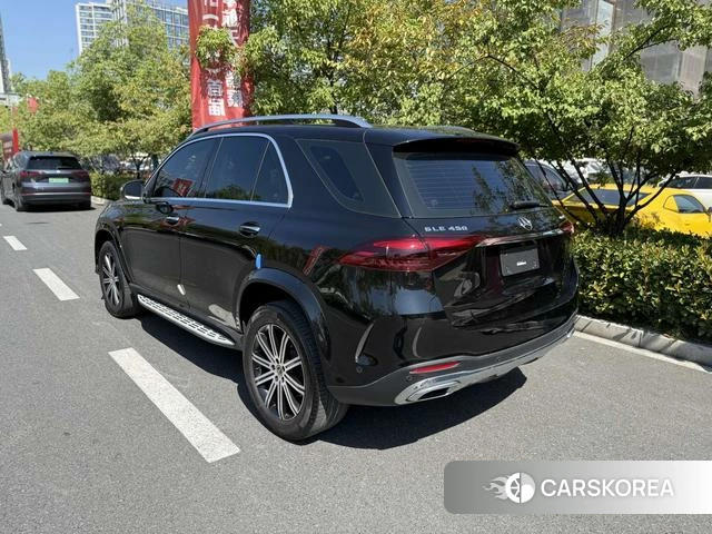 Mercedes-Benz GLE (import) 2024 Черный из Китая, фото 2