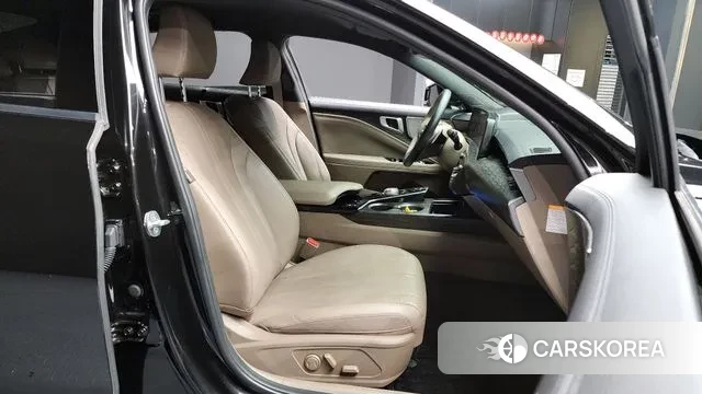 Kia K8 Hybrid 2022 Черный из Кореи, фото 2