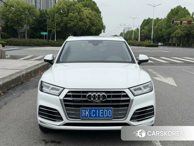 Audi Q5L 2021 Белый из Китая, фото 2