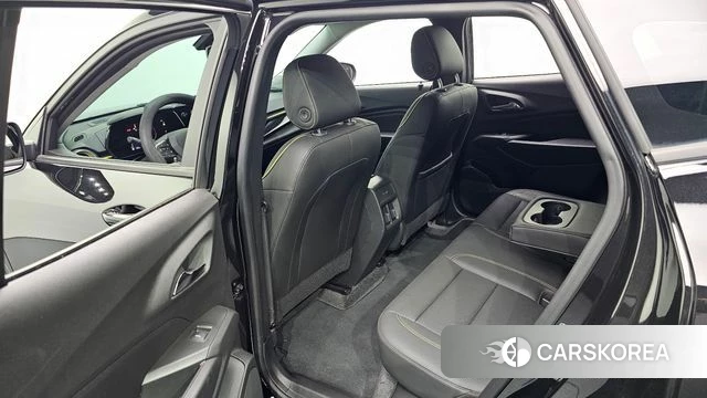 Chevrolet (GM Daewoo) Trax Crossover 2024 Черный из Кореи, фото 2