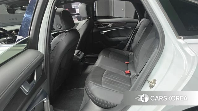 Audi A6 (C8) 2021 Белый из Кореи, фото 2