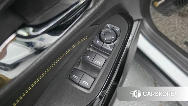 Chevrolet (GM Daewoo) Trax Crossover 2023 Белый из Кореи, фото 2