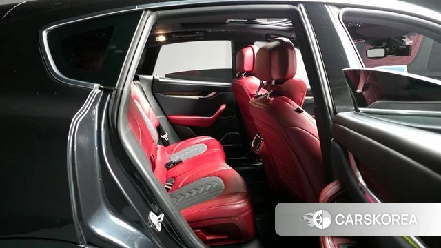 Maserati Levante 2019 Серый из Кореи, фото 2