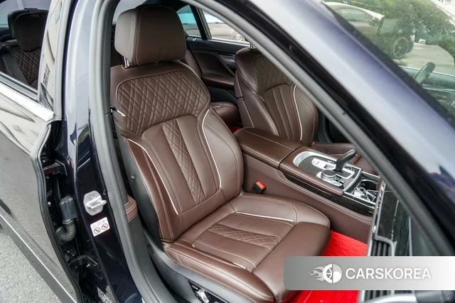 BMW 7 series 2021 Черный из Китая, фото 2