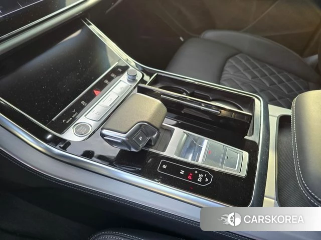 Audi Q7 (4M) 2023 Серый из Кореи, фото 2