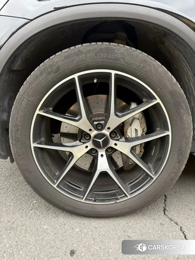 Mercedes-Benz GLC AMG 2023 Черный из Китая, фото 2