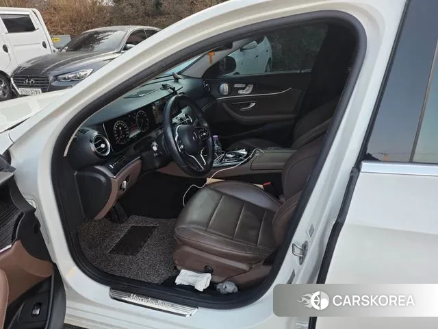 Mercedes-Benz E-Class W213 2020 Белый из Кореи, фото 2