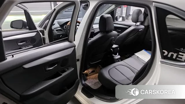 BMW 2 Series Active Tourer (F45) 2020 Белый из Кореи, фото 2