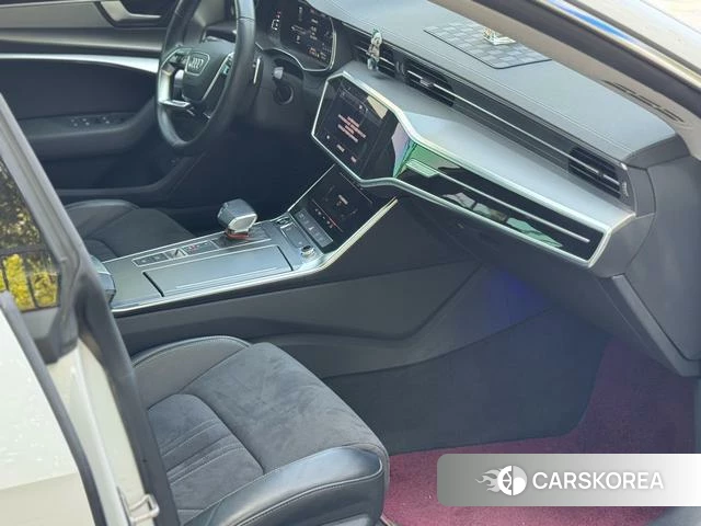 Audi A7L 2023 Белый из Китая, фото 2