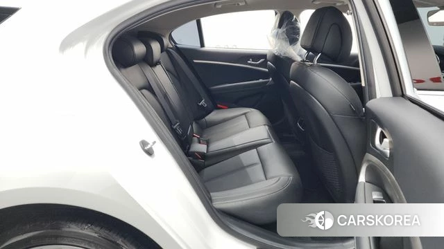 Genesis The New G70 Shooting Brake 2023 Белый из Кореи, фото 2