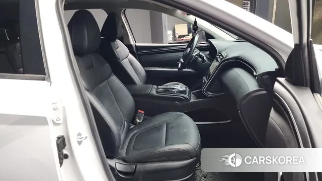 Hyundai Tucson (NX4) 2021 Белый из Кореи, фото 2