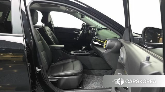 Chevrolet (GM Daewoo) Trax Crossover 2023 Черный из Кореи, фото 2
