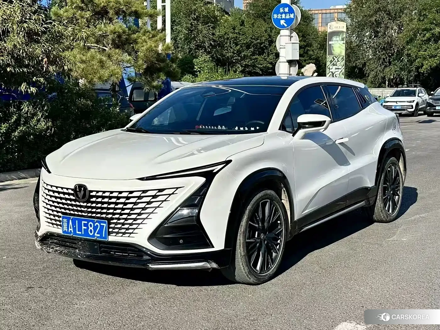 Chang'an UNI-T 2023 Белый из Китая, фото 2