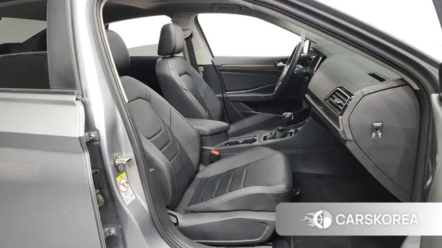 Volkswagen 7th Generation of Jetta 2021 Серебристо-серый из Кореи, фото 2