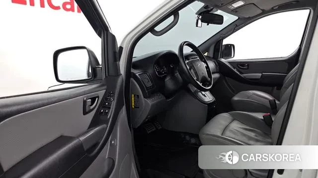 Hyundai The New Grand Starex 2018 Белый из Кореи, фото 2