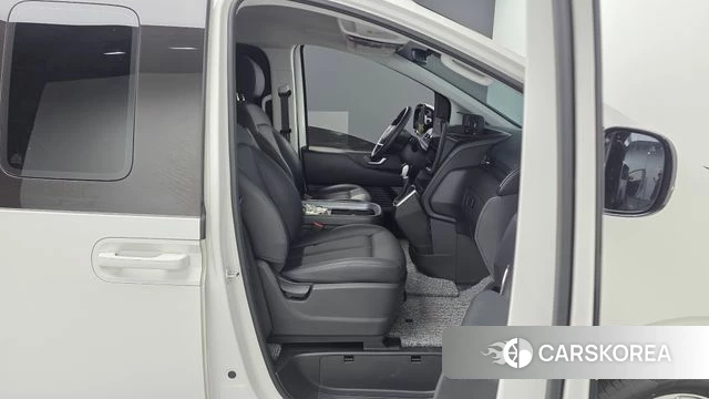 Hyundai Staria 2024 Белый из Кореи, фото 2