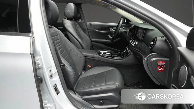 Mercedes-Benz E-Class W213 2020 Серебряный из Кореи, фото 2