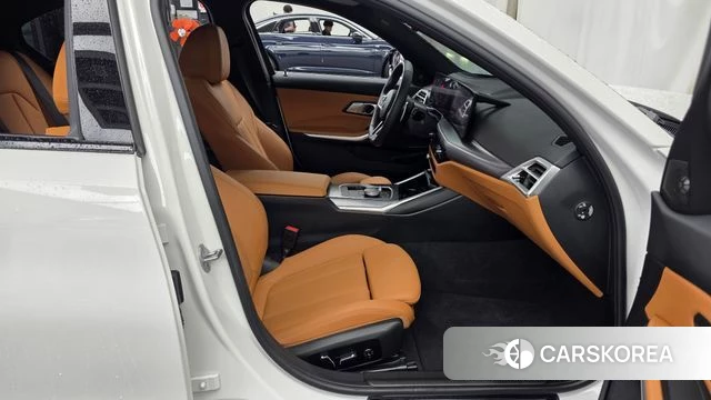 BMW 3 Series (G20) 2025 Белый из Кореи, фото 2