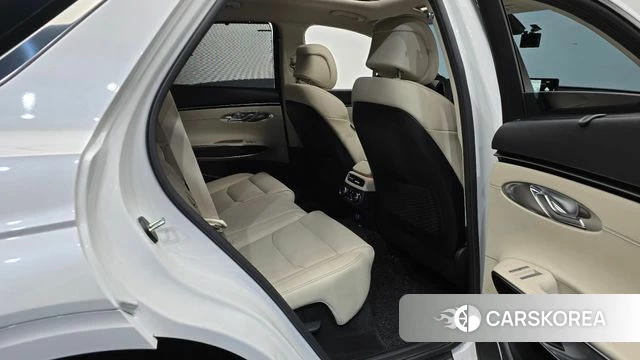 Genesis GV70 2022 Белый из Кореи, фото 2