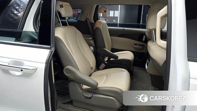 Kia Carnival 4th generation 2022 Белый из Кореи, фото 2