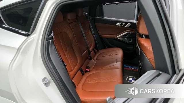 BMW X6 (G06) 2024 Белый из Кореи, фото 2