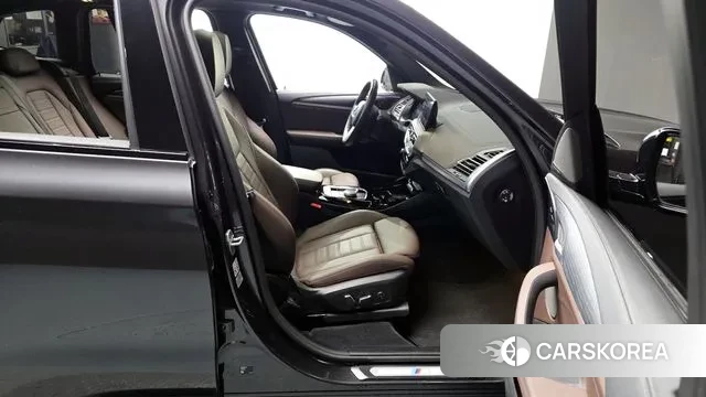 BMW iX3 2024 Серый из Кореи, фото 2