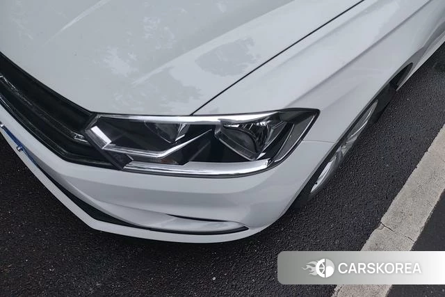 Volkswagen Bora 2021 Белый из Китая, фото 2