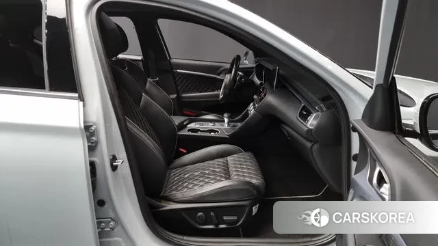 Genesis G70 2018 Светло-серебряный цвет из Кореи, фото 2