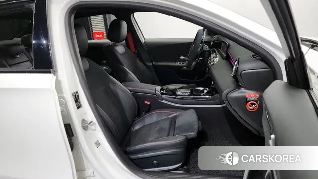 Mercedes-Benz A-Class W177 2022 Белый из Кореи, фото 2